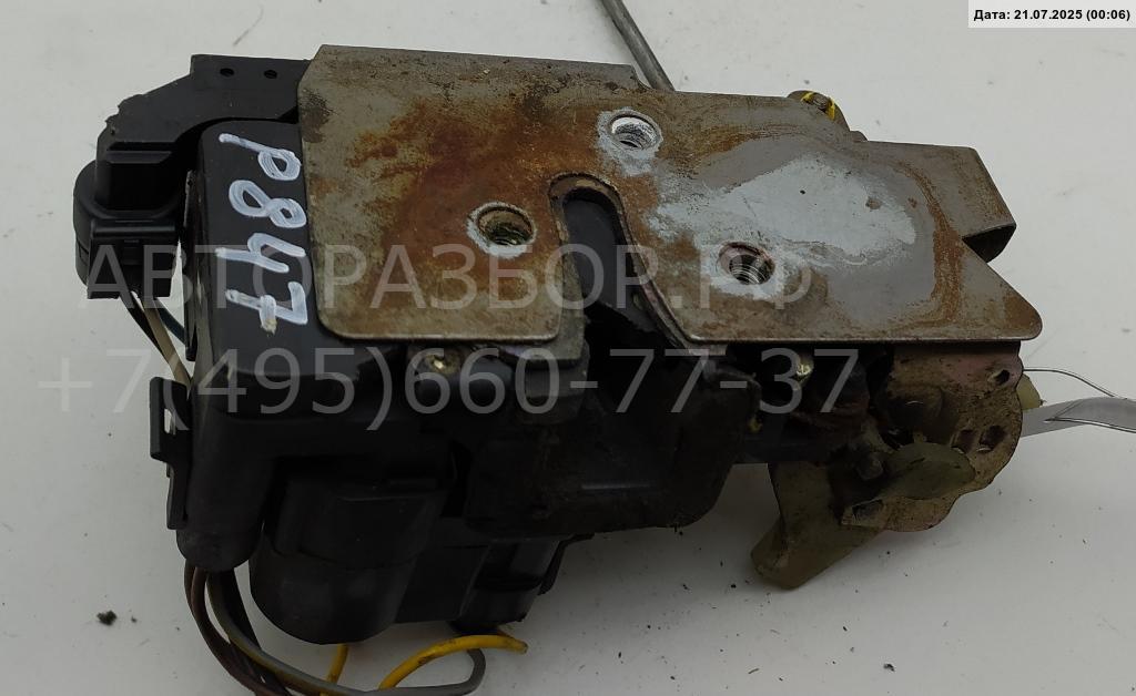 Замок двери передней правой