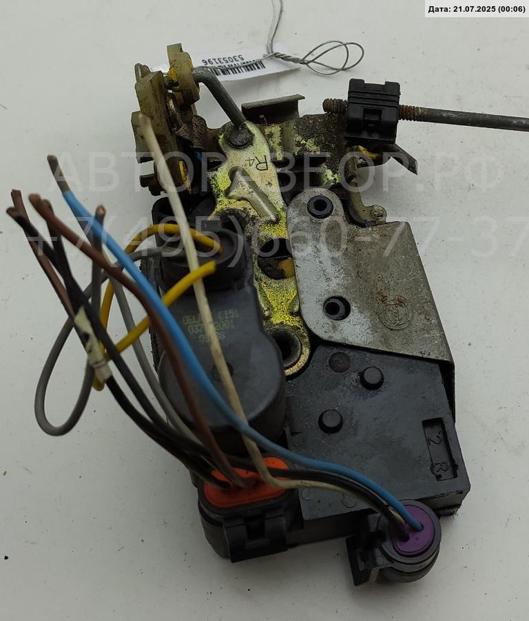 Замок двери передней правой