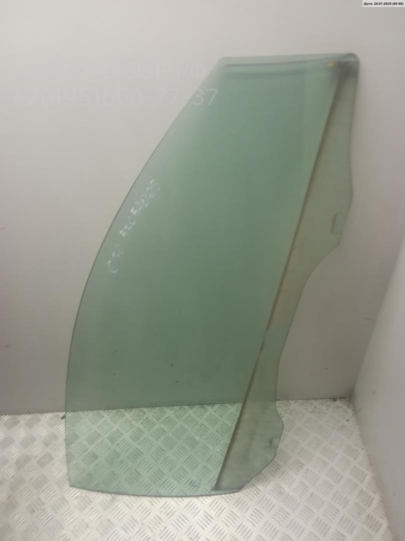 Стекло двери передней правой