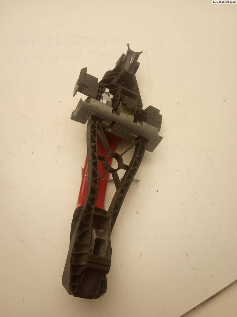 Ручка двери передней наружная правая