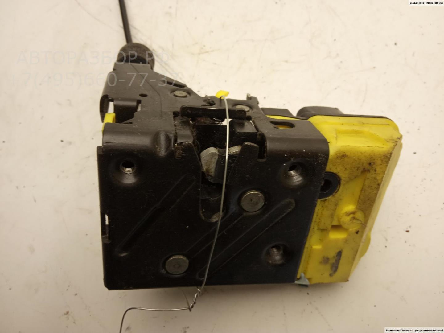 Замок двери передней правой