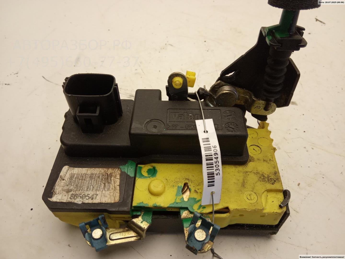 Замок двери передней правой