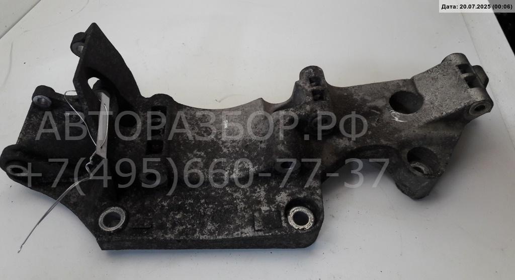 Кронштейн генератора