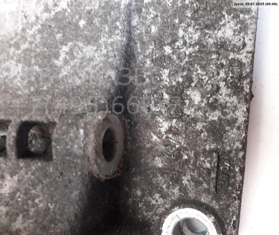 Кронштейн генератора