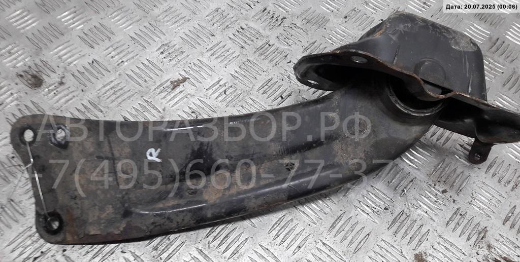 Рычаг задний правый