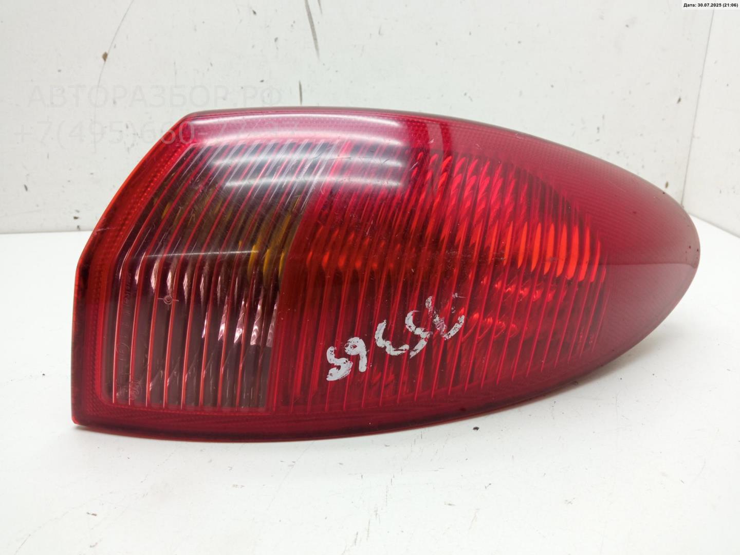 Фонарь задний правый