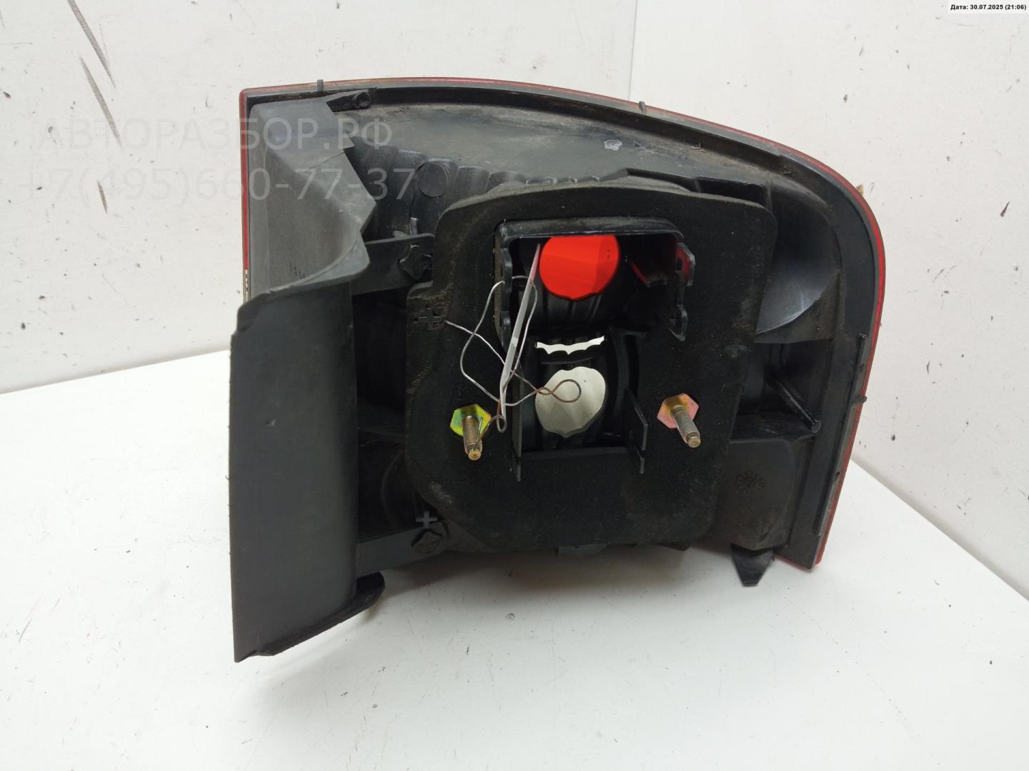 Фонарь задний левый