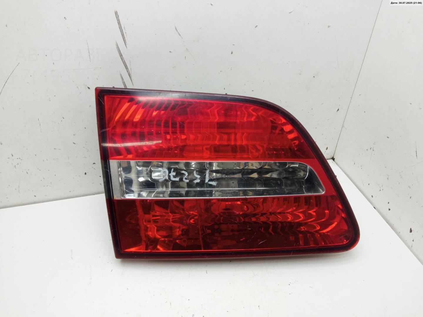 Фонарь задний внутренний левый