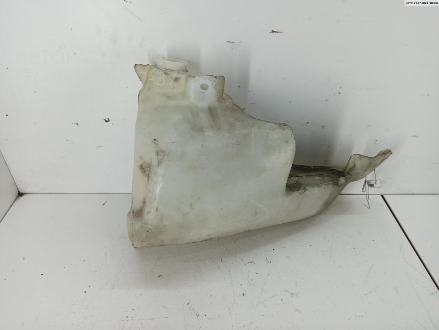 Бачок омывателя лобового стекла