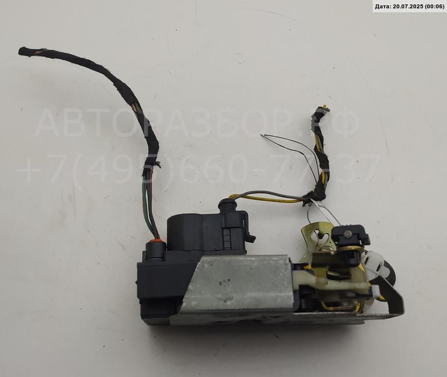 Замок двери задней правой