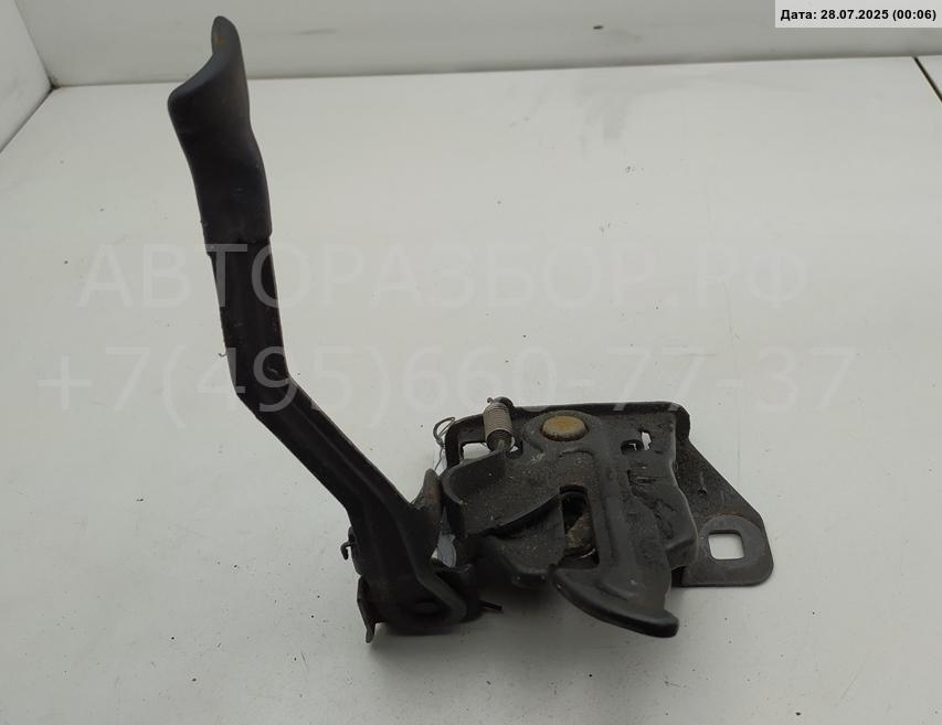 Замок капота