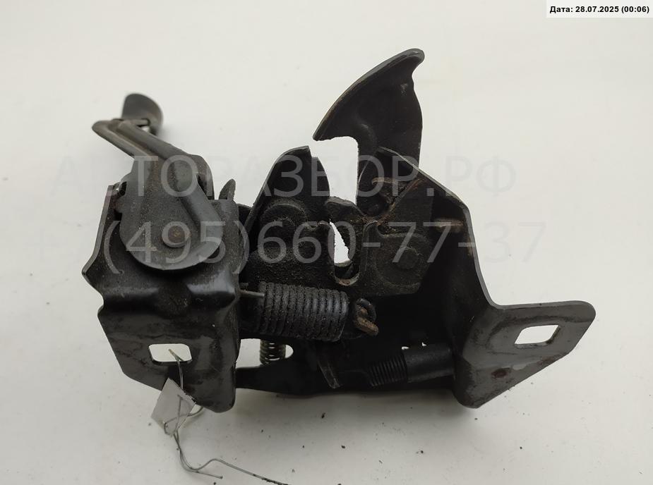 Замок капота