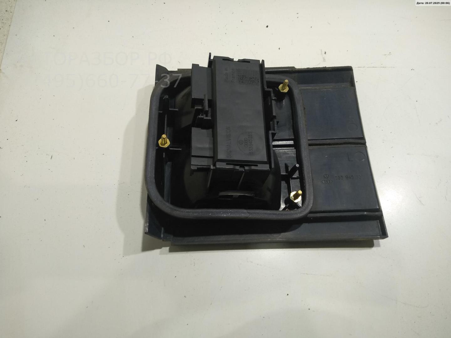 Фонарь задний внутренний левый