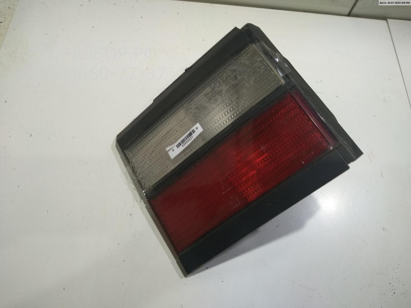 Фонарь задний внутренний левый