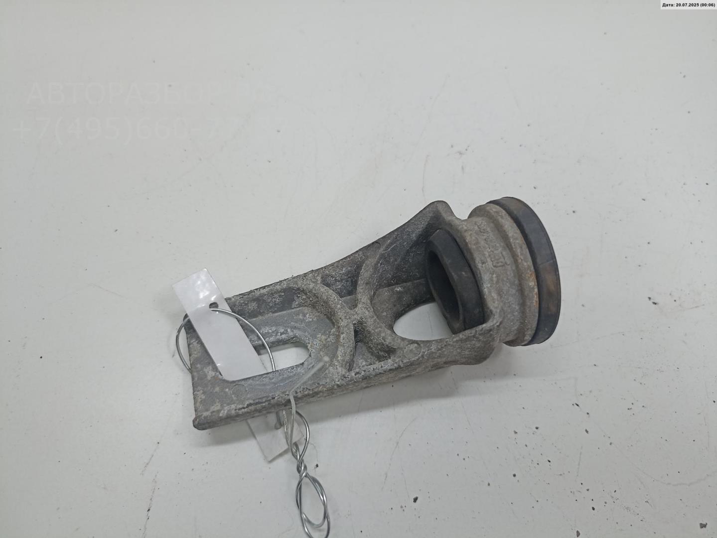 Кронштейн радиатора