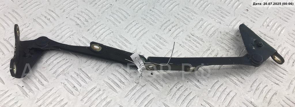 Петля капота левая