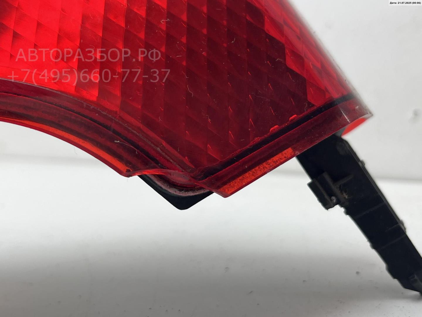 Фонарь задний правый