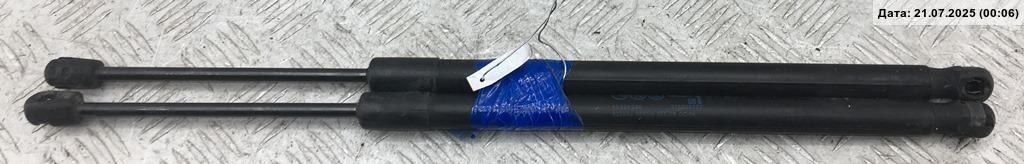 Амортизатор крышки багажника