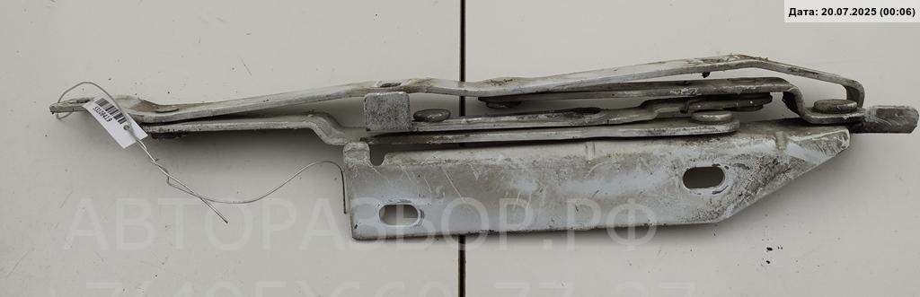 Петля капота правая