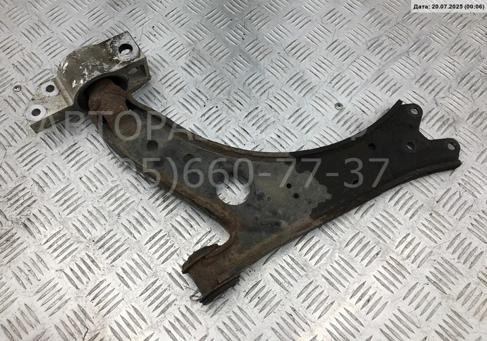 Рычаг передний левый