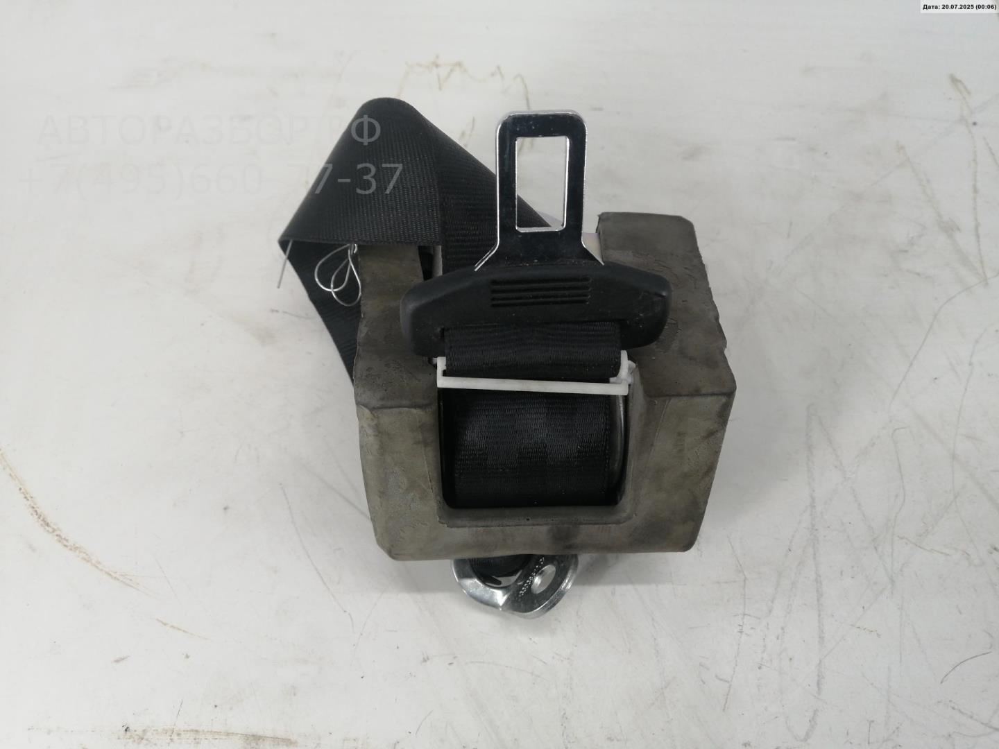 Ремень безопасности