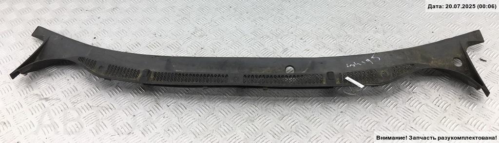 Решетка стеклоочистителей (Жабо)