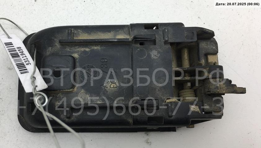 Ручка двери задней внутренняя левая