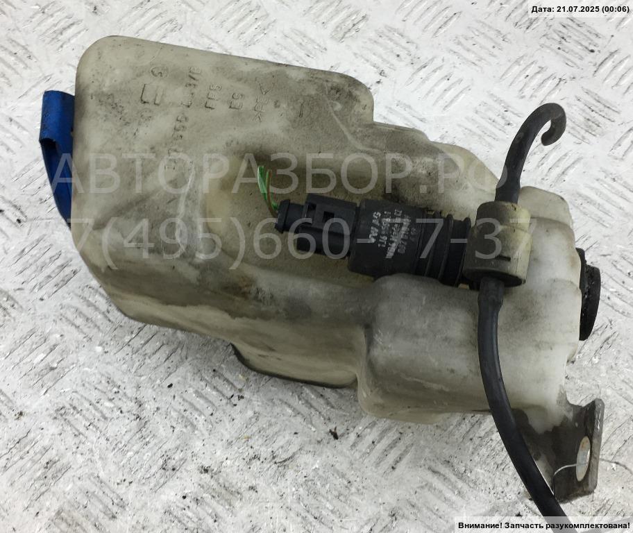 Бачок омывателя лобового стекла