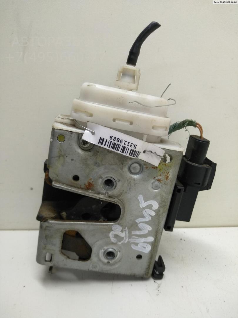 Замок двери передней правой