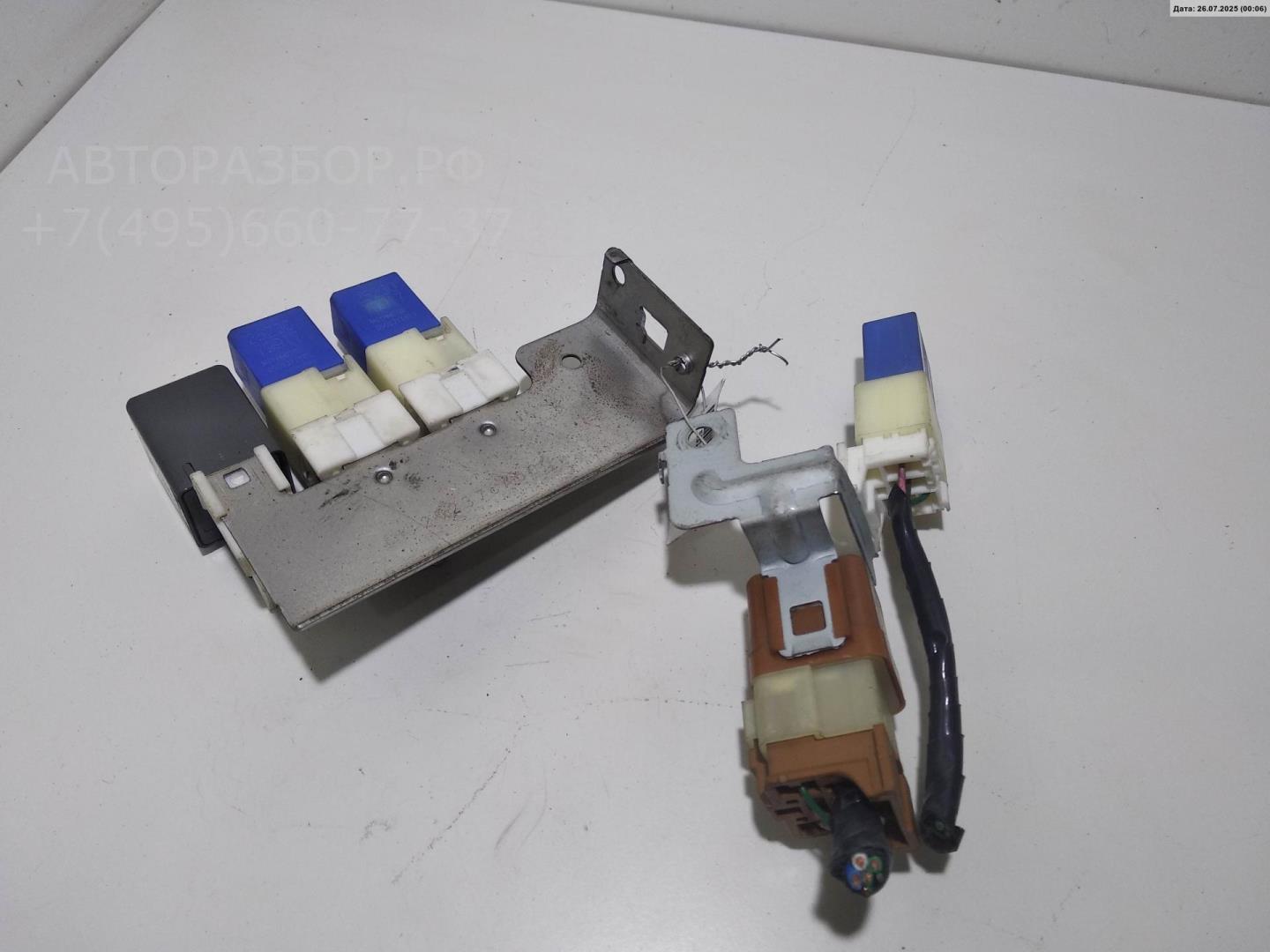 Блок предохранителей