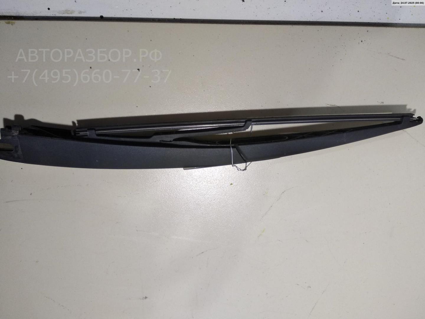 Поводок стеклоочистителя заднего