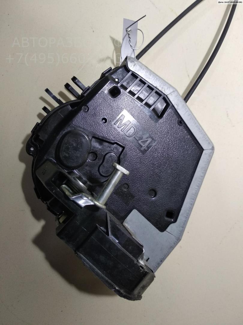 Замок двери задней левой