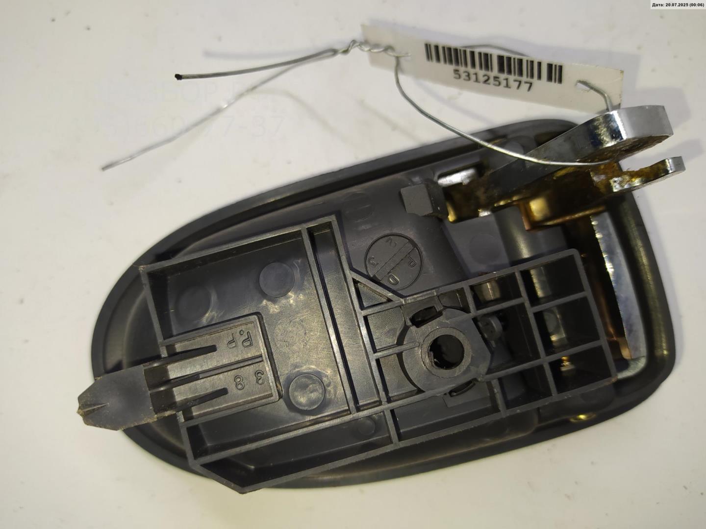 Ручка двери передней внутренняя правая