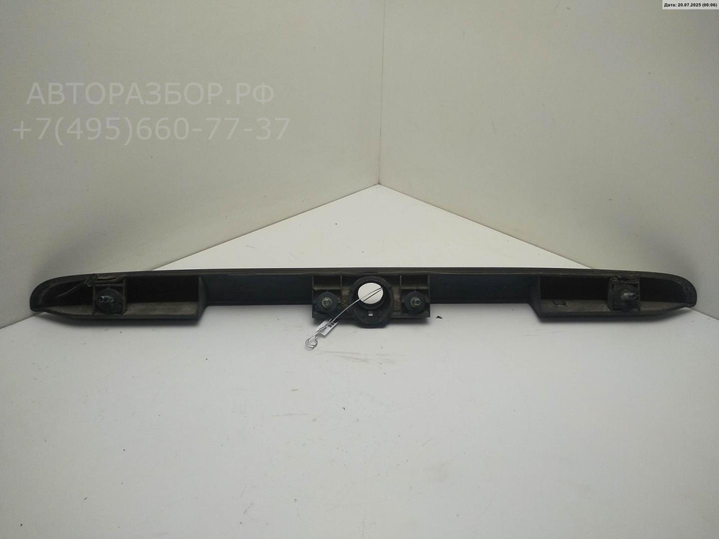 Накладка крышки багажника