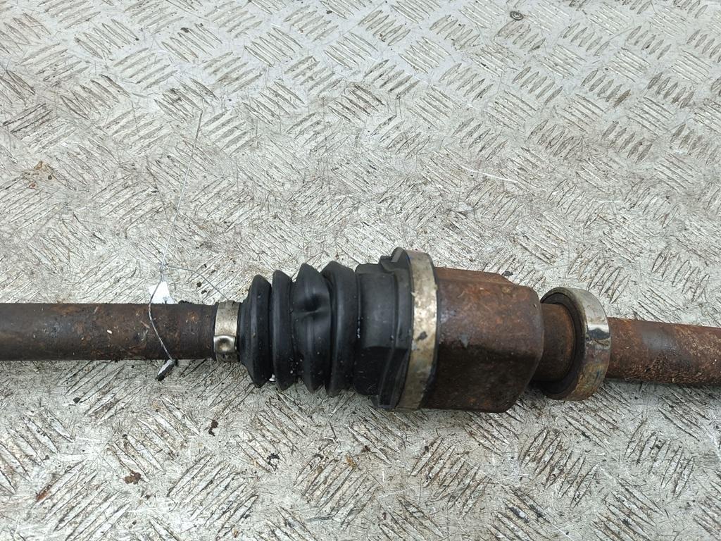 Полуось передняя правая