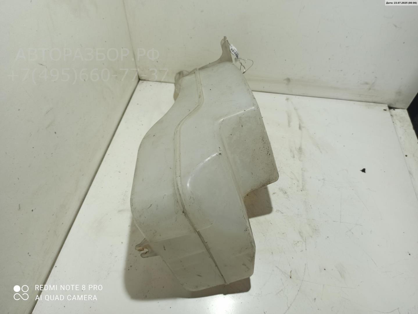 Бачок омывателя лобового стекла