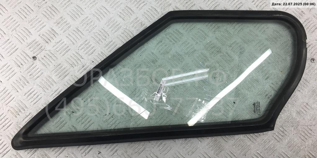 Стекло двери передней правой (форточка)
