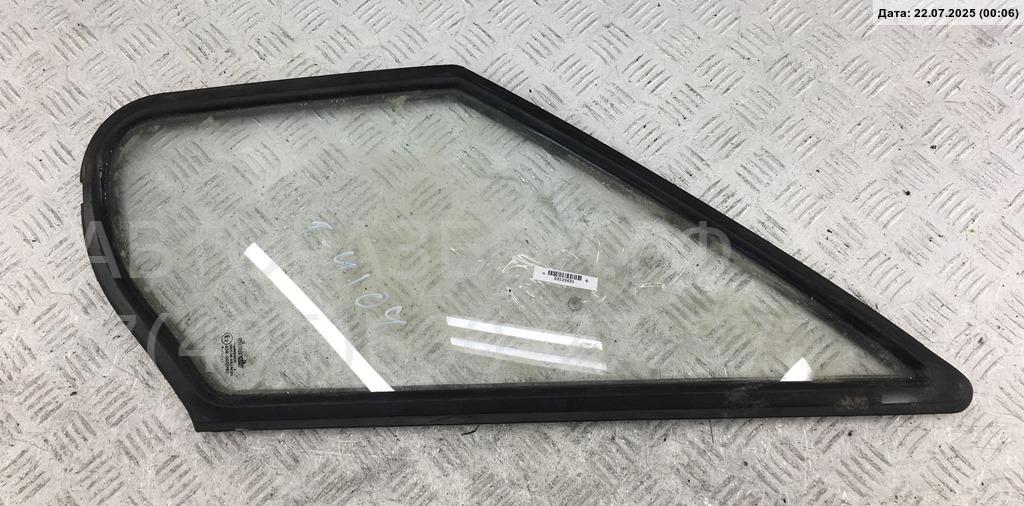 Стекло двери передней левой (форточка)