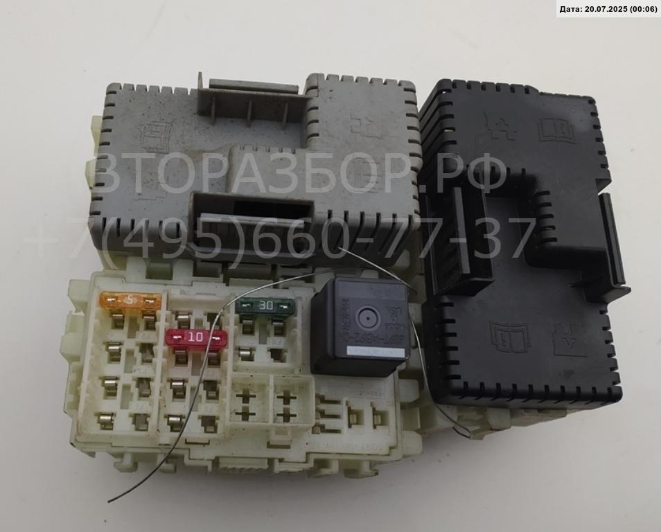 Блок предохранителей