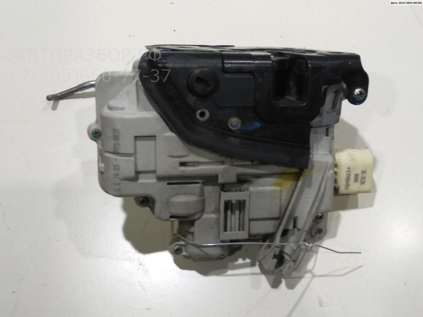 Замок двери задней правой