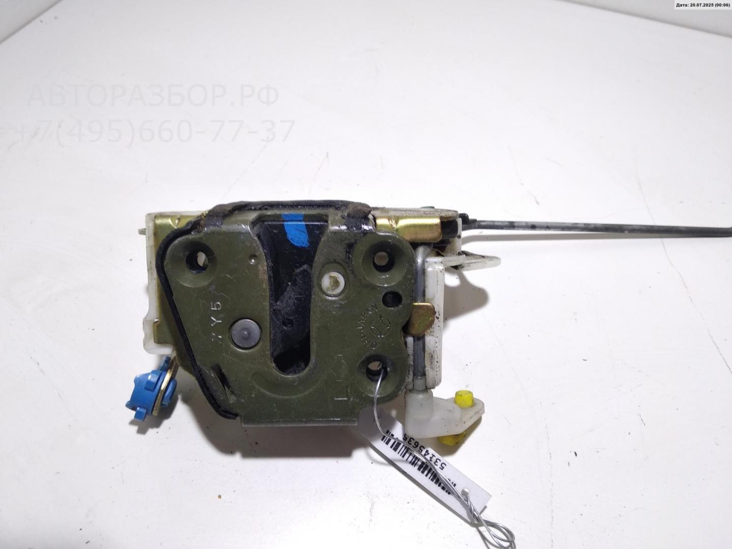 Замок двери передней левой