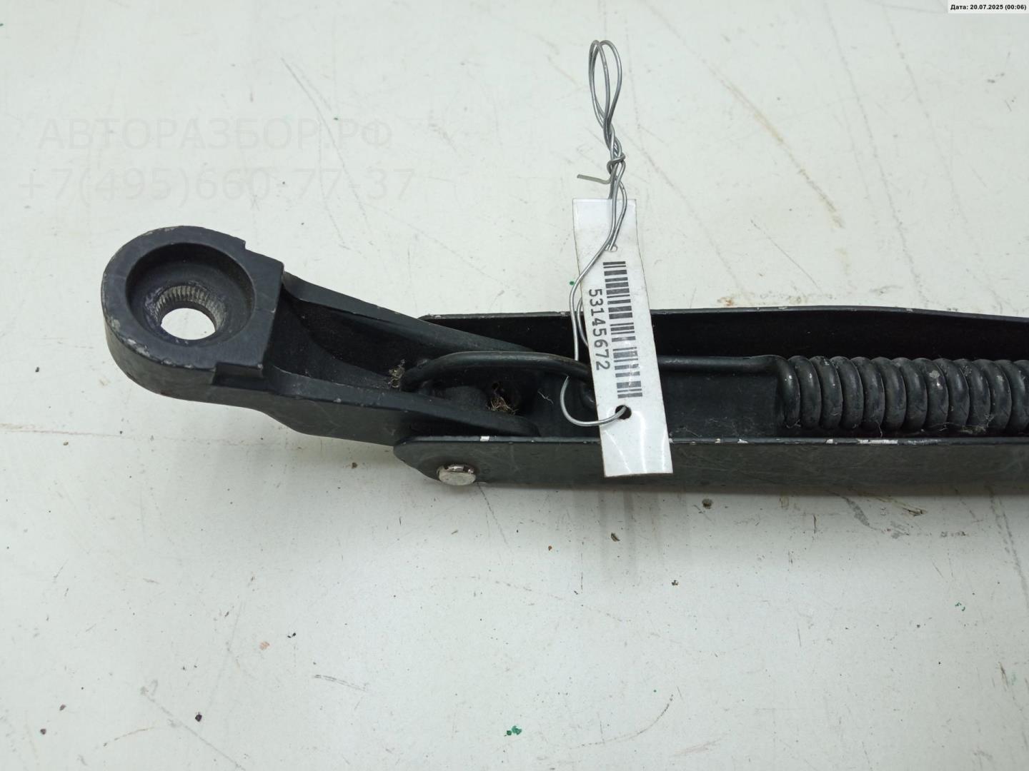 Поводок стеклоочистителя заднего