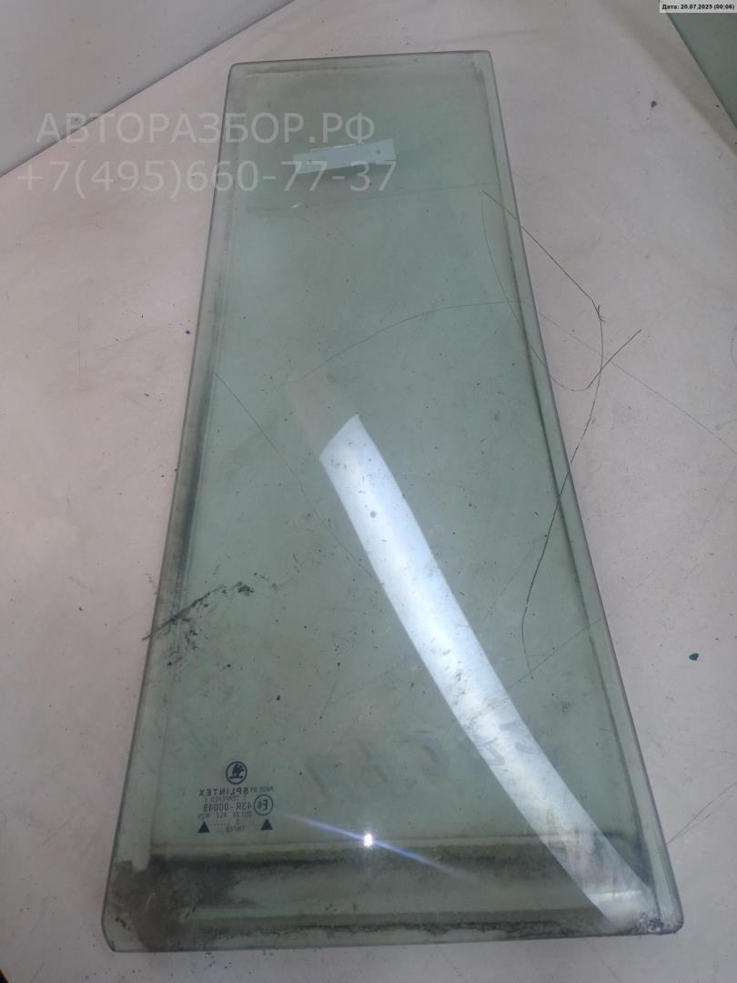 Стекло двери задней левой (форточка)