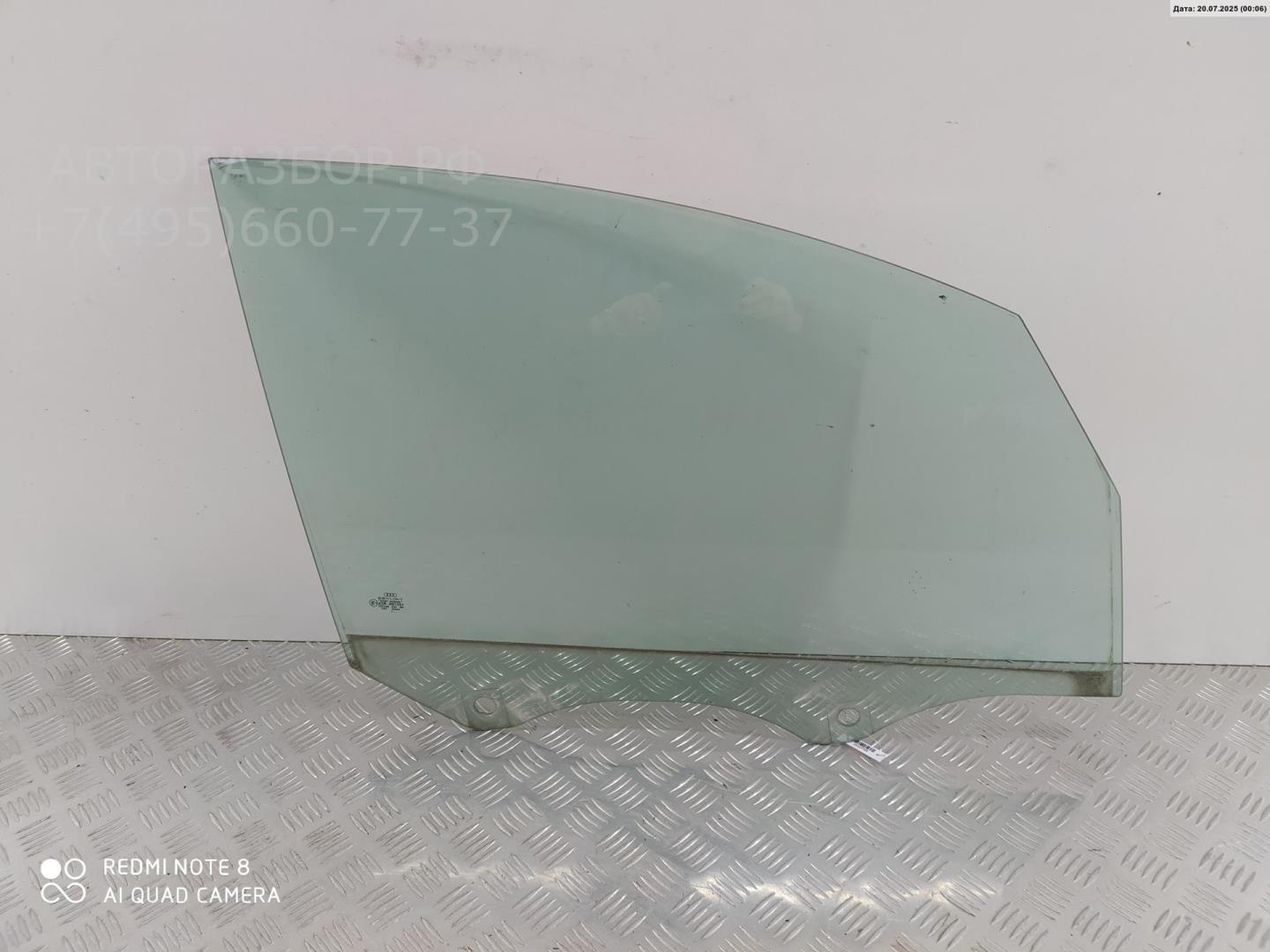 Стекло двери передней правой