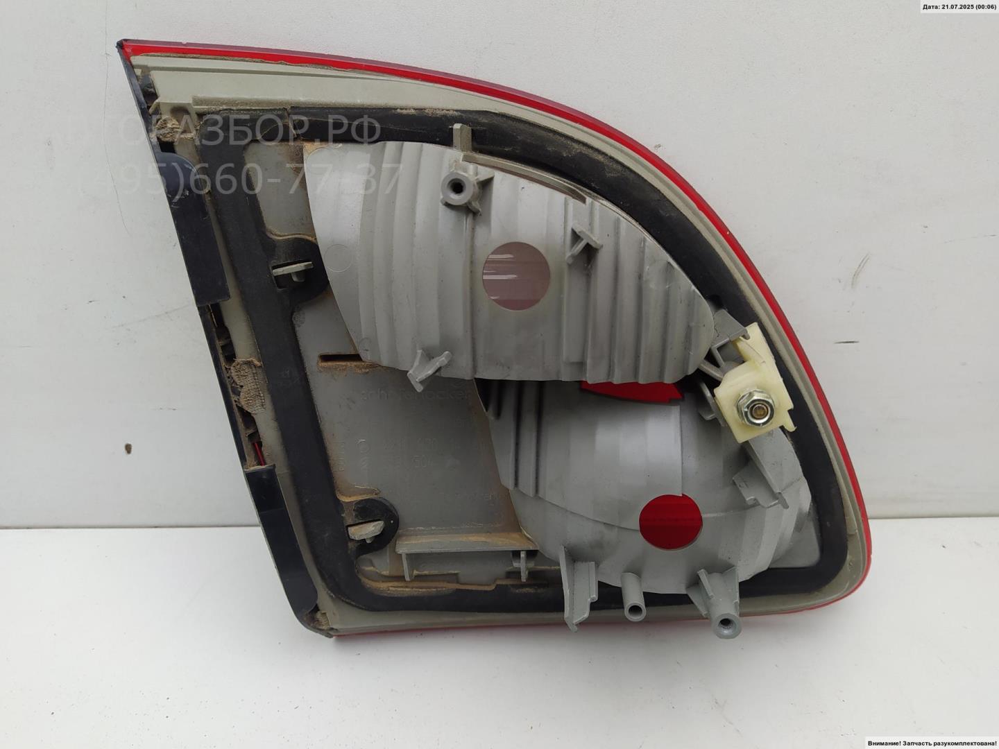 Фонарь задний внутренний правый