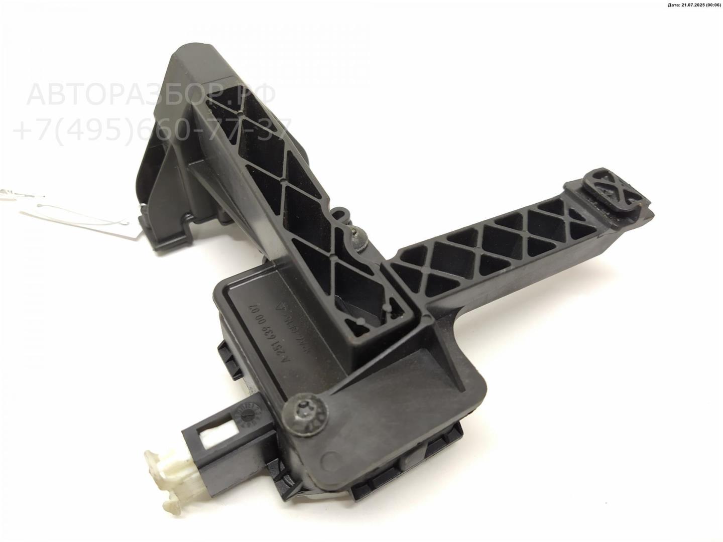 Активатор замка двери