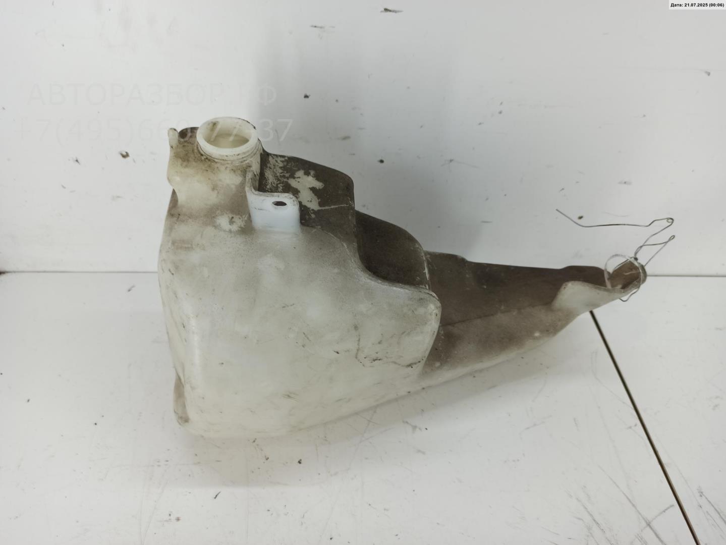 Бачок омывателя лобового стекла