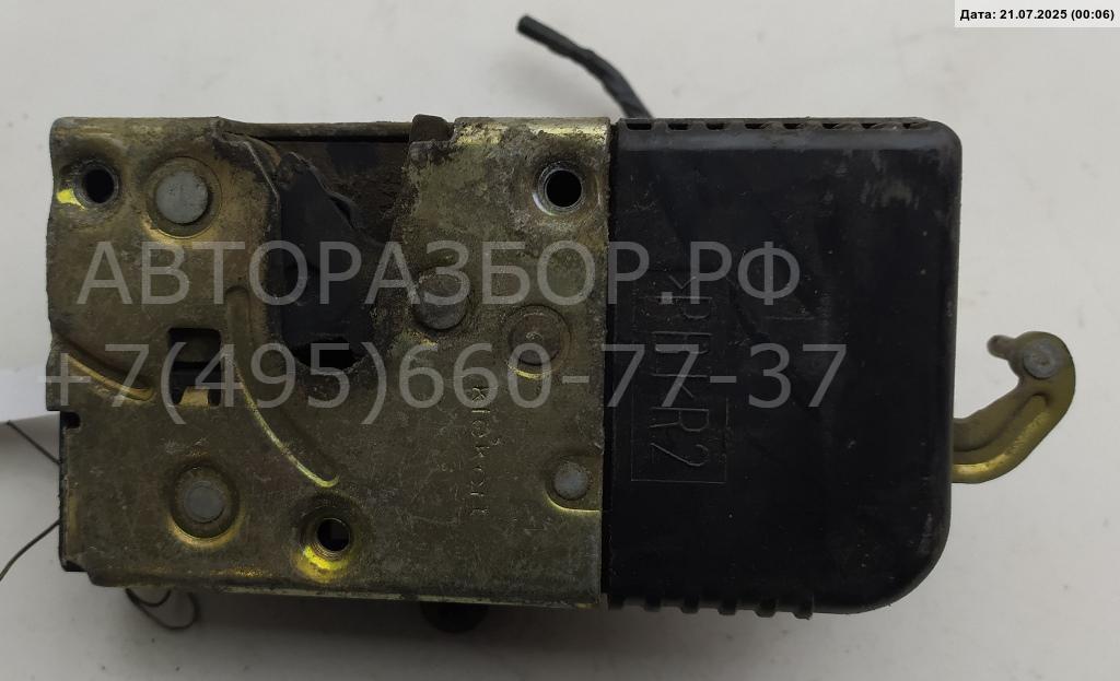 Замок двери передней правой