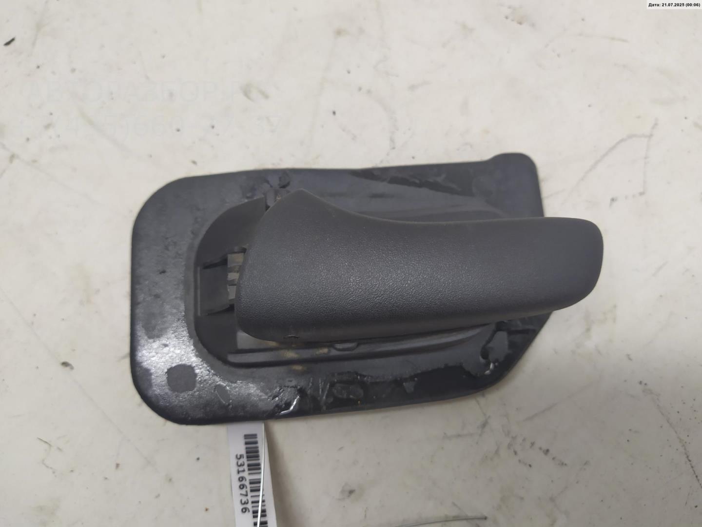 Ручка двери задней внутренняя левая