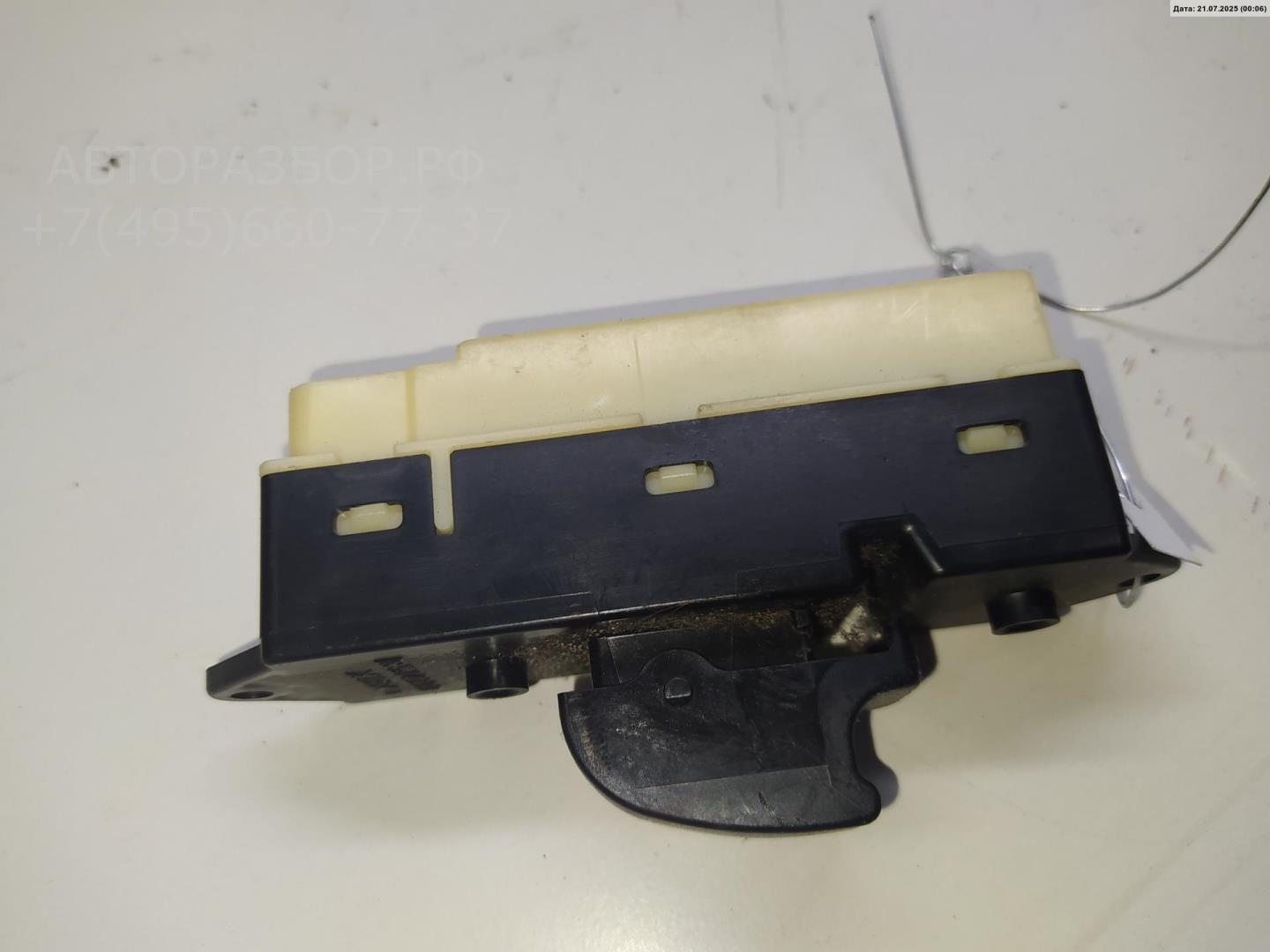 Кнопка стеклоподъемника